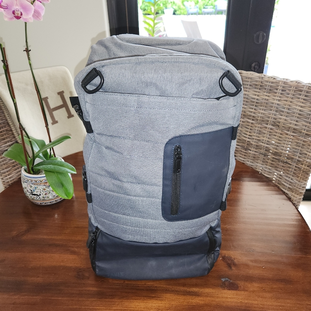 Tavik xl travel backpack w laptop pocket